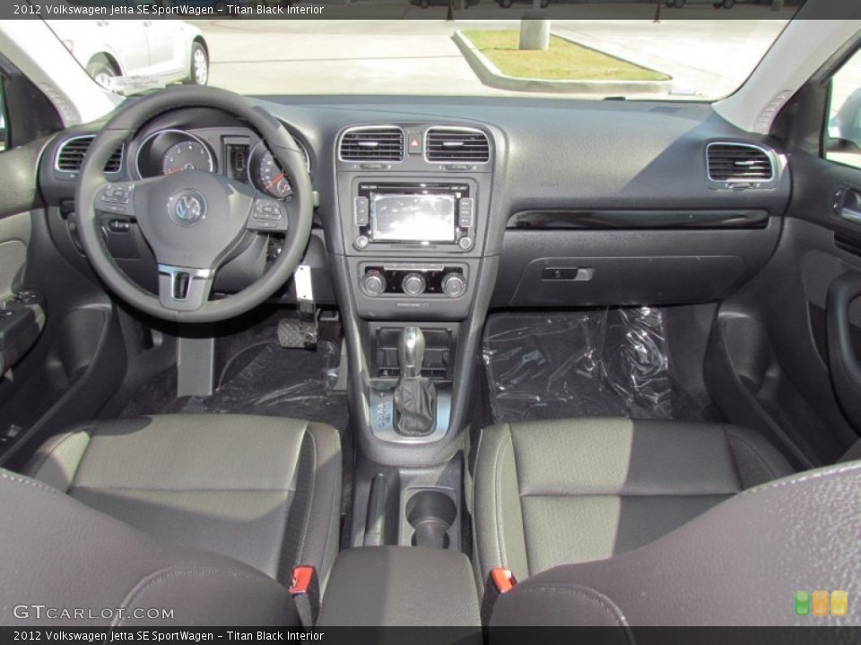 Titan Black Interior Photo for the 2012 Volkswagen Jetta SE SportWagen #54020371