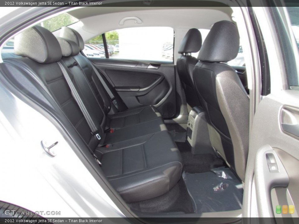 Titan Black Interior Photo for the 2012 Volkswagen Jetta SE Sedan #54020701