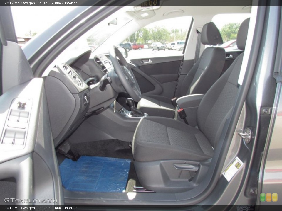 Black Interior Photo for the 2012 Volkswagen Tiguan S #54021588