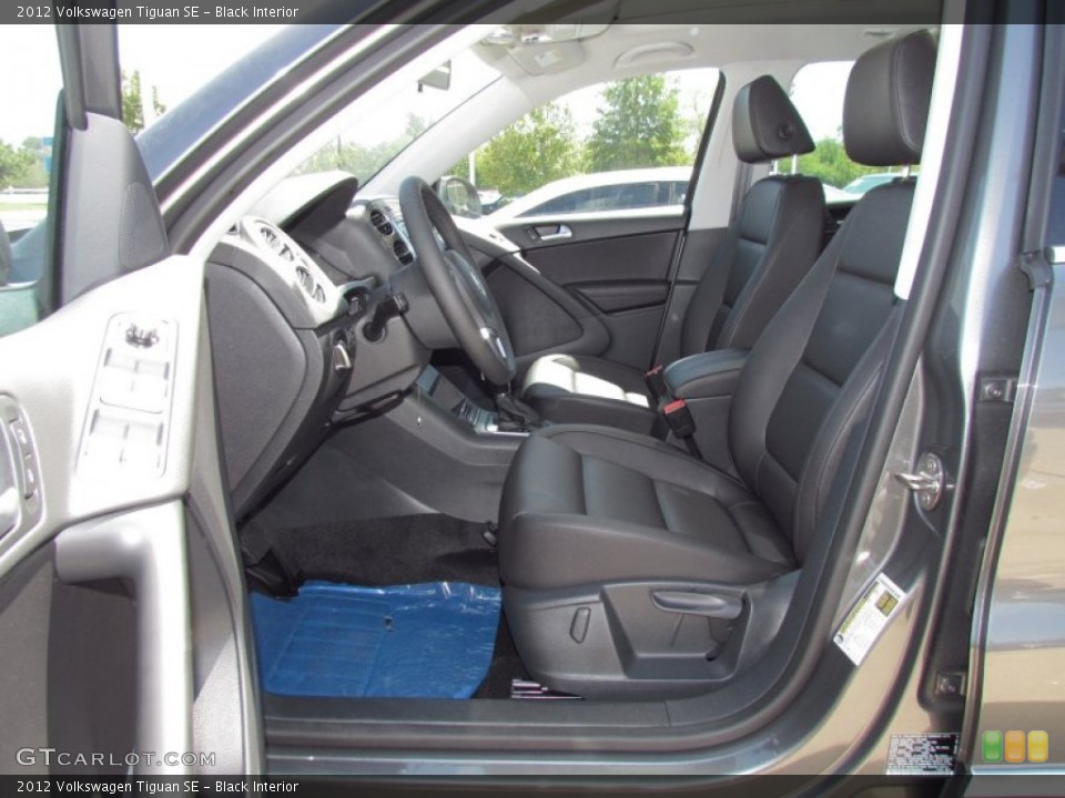Black Interior Photo for the 2012 Volkswagen Tiguan SE #54022185