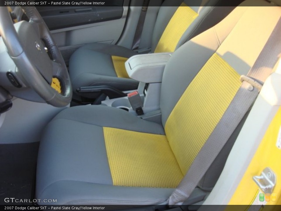 Pastel Slate Gray/Yellow Interior Photo for the 2007 Dodge Caliber SXT #54025135