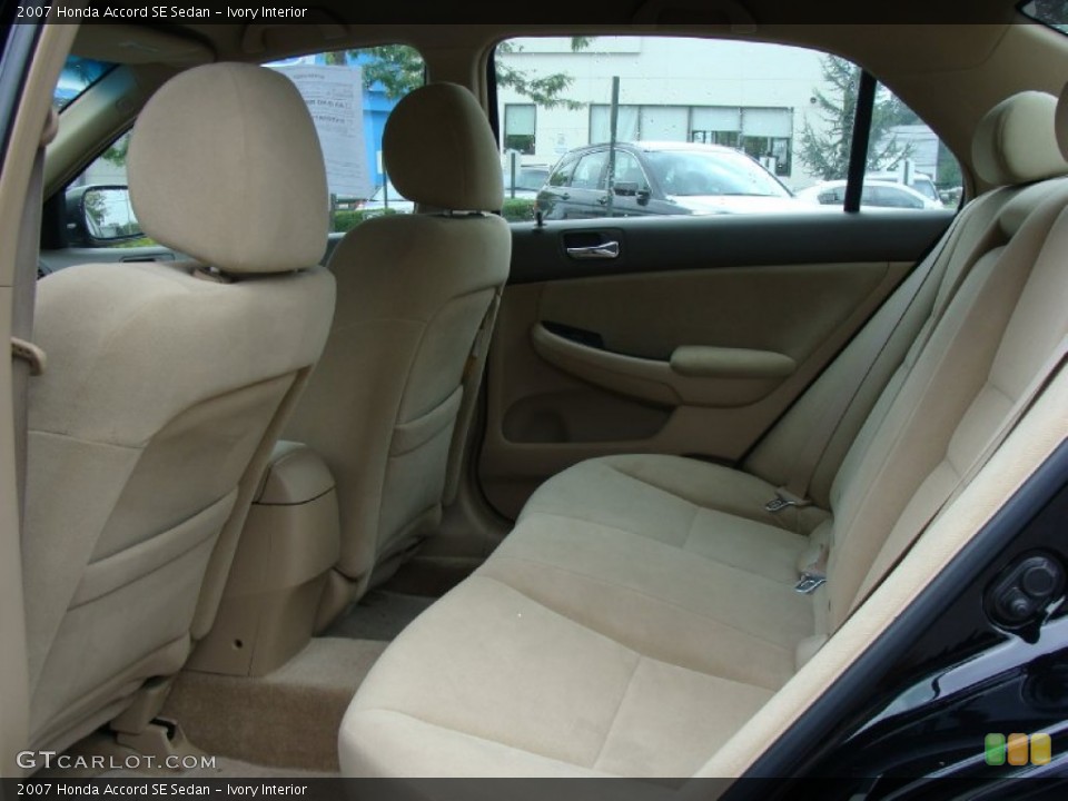 Ivory Interior Photo for the 2007 Honda Accord SE Sedan #54028225