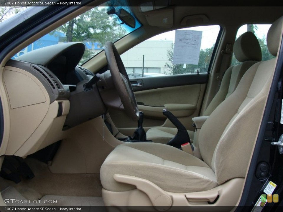 Ivory Interior Photo for the 2007 Honda Accord SE Sedan #54028234