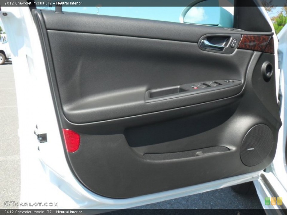 Neutral Interior Door Panel for the 2012 Chevrolet Impala LTZ #54030929