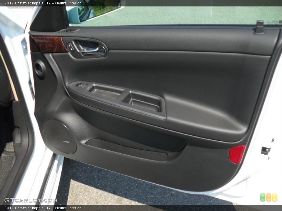 Neutral Interior Door Panel for the 2012 Chevrolet Impala LTZ #54031043