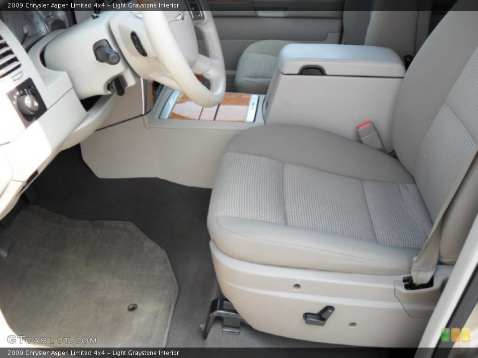 Light Graystone Interior Photo for the 2009 Chrysler Aspen Limited 4x4 #54033203