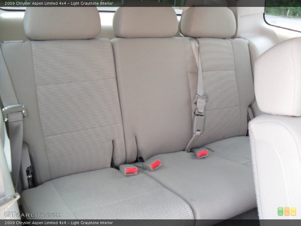 Light Graystone Interior Photo for the 2009 Chrysler Aspen Limited 4x4 #54033302