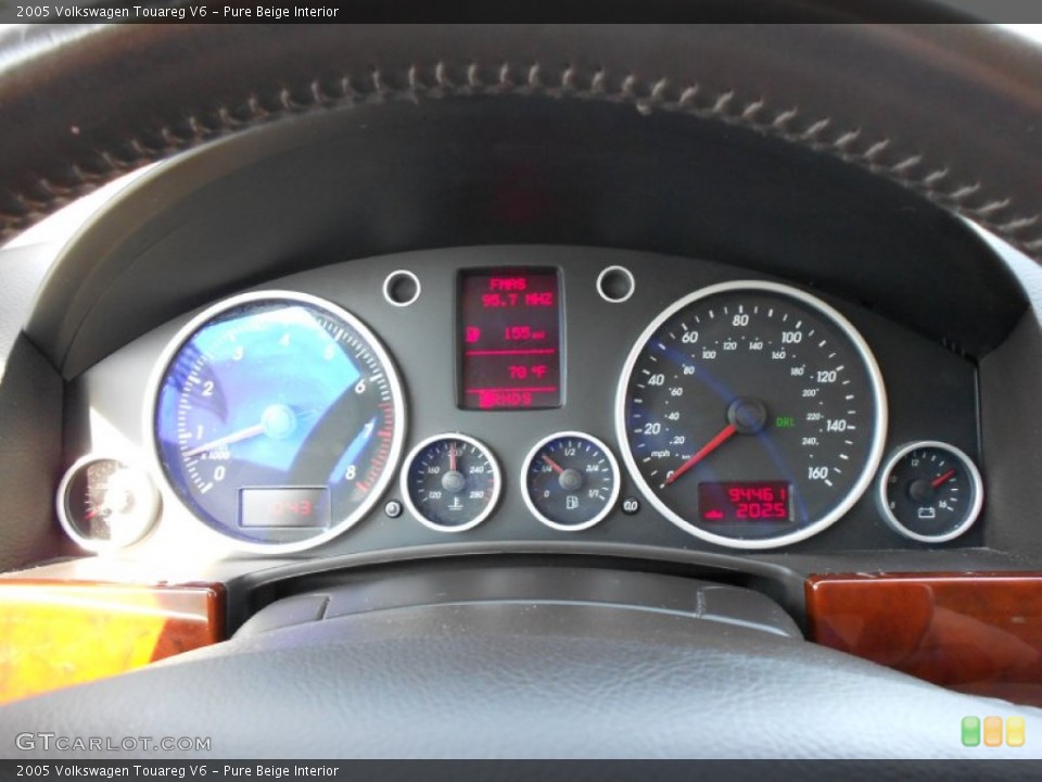 Pure Beige Interior Gauges for the 2005 Volkswagen Touareg V6 #54048359