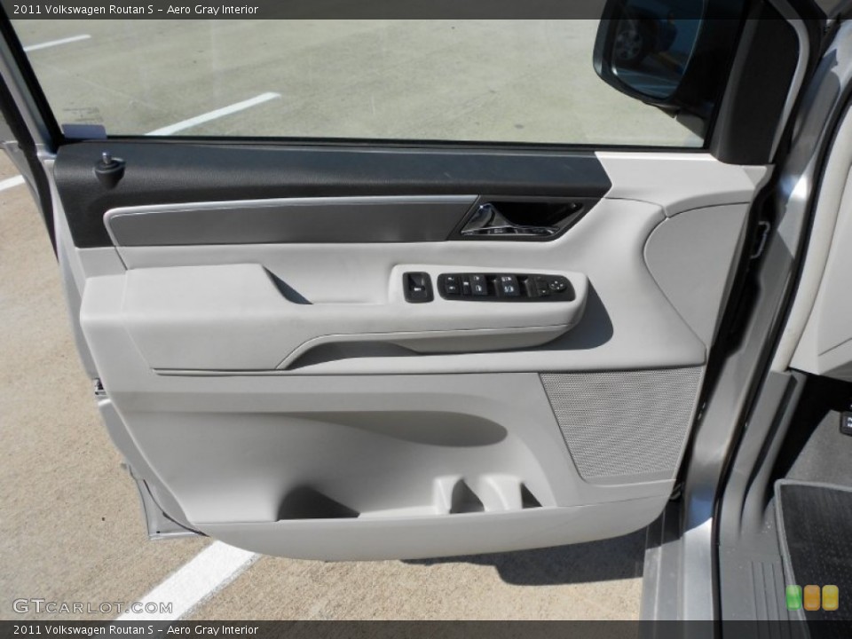 Aero Gray Interior Door Panel for the 2011 Volkswagen Routan S #54053639