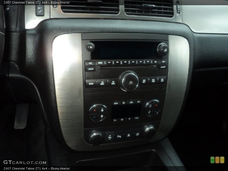 Ebony Interior Controls for the 2007 Chevrolet Tahoe Z71 4x4 #54058475