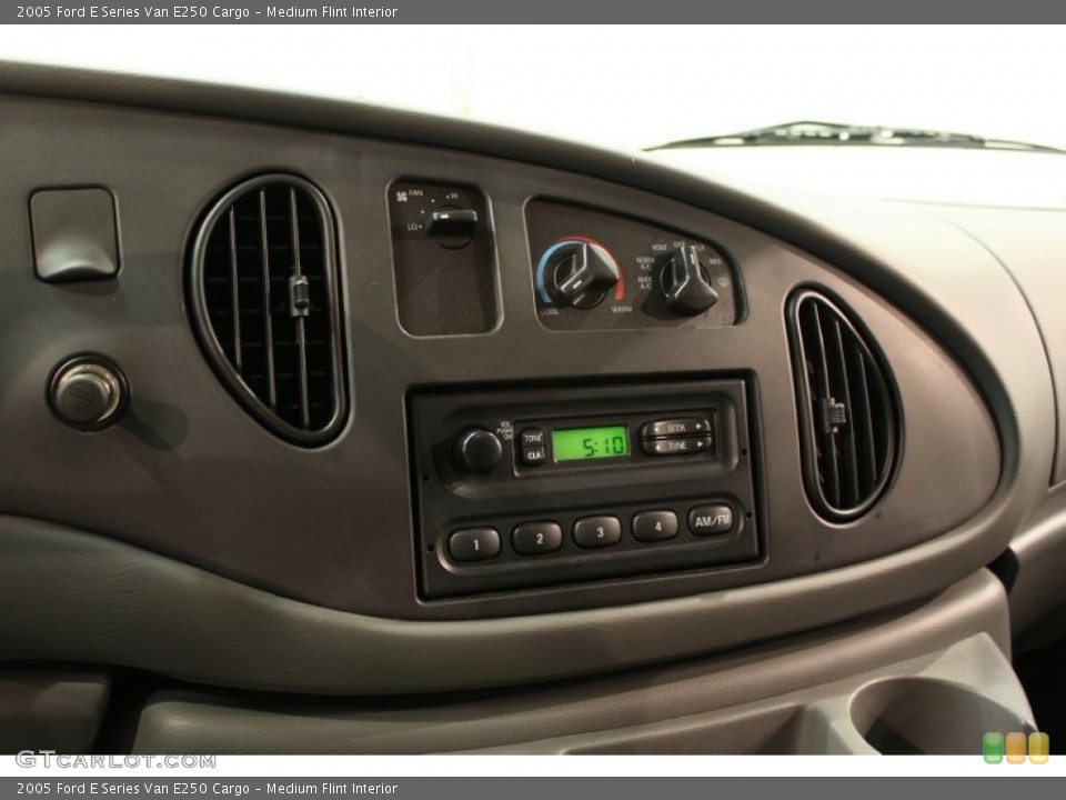 Medium Flint Interior Controls for the 2005 Ford E Series Van E250 Cargo #54061578