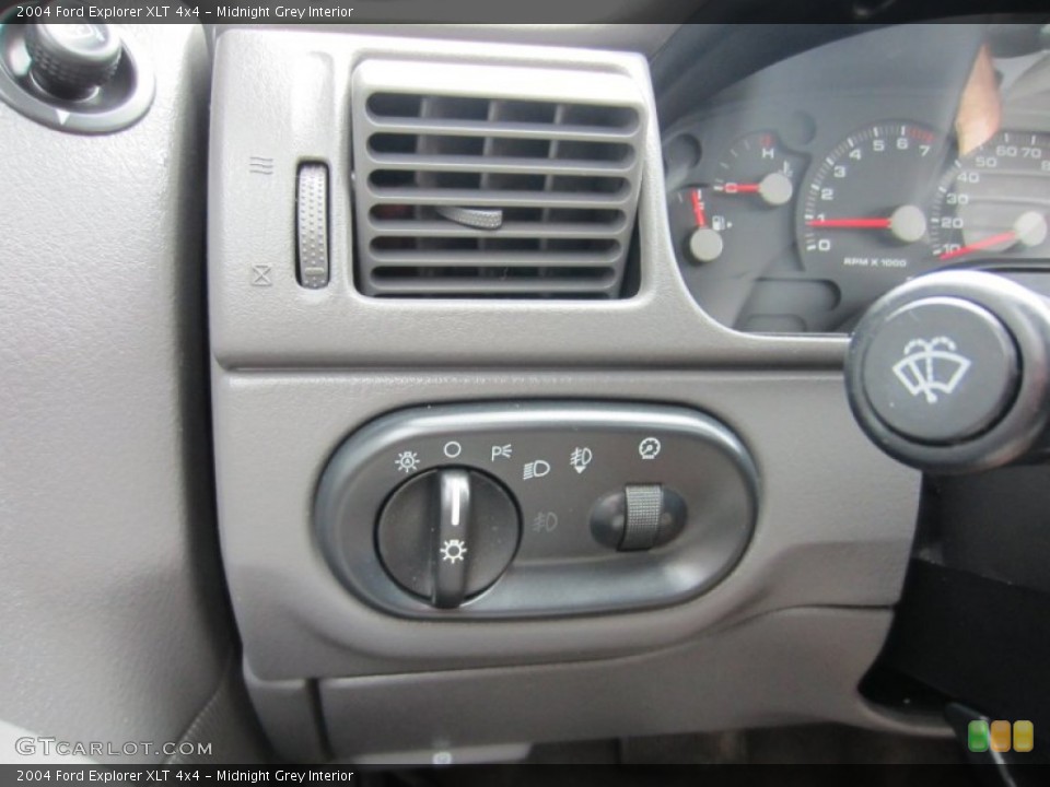 Midnight Grey Interior Controls for the 2004 Ford Explorer XLT 4x4 #54065186