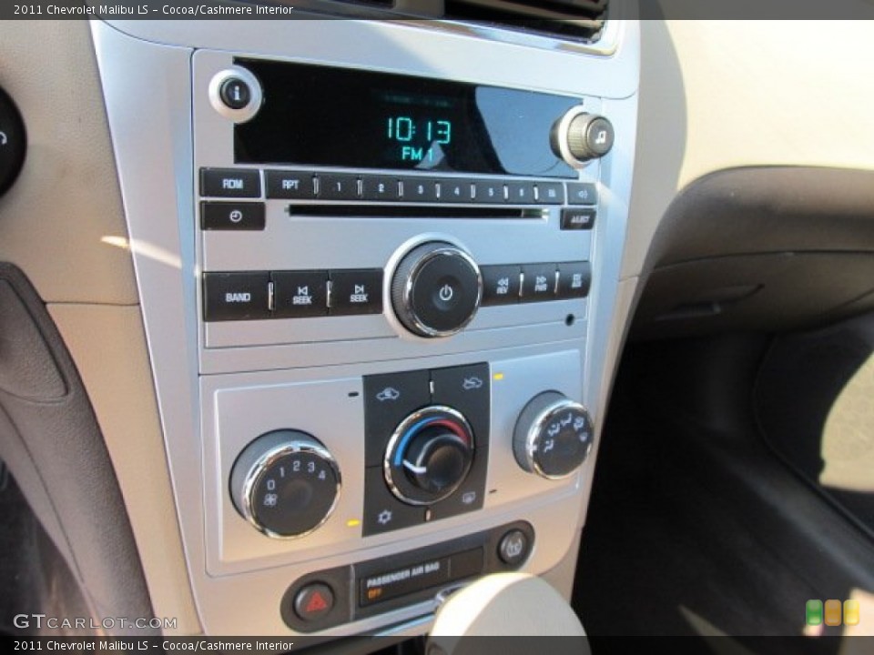 Cocoa/Cashmere Interior Controls for the 2011 Chevrolet Malibu LS #54069076
