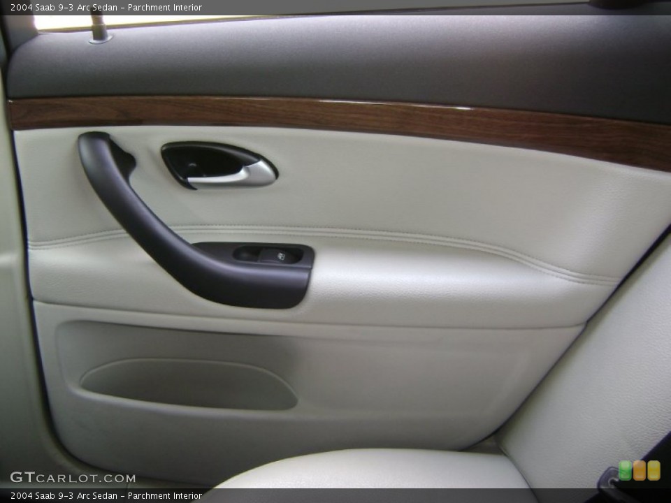 Parchment Interior Door Panel for the 2004 Saab 9-3 Arc Sedan #54070282