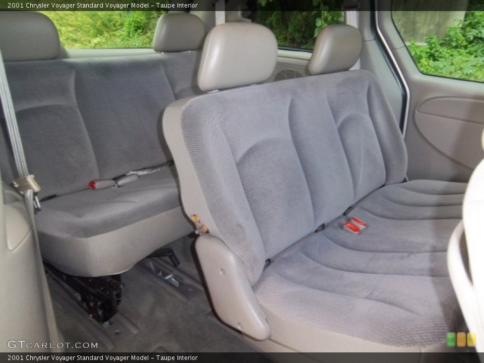 Taupe Interior Photo for the 2001 Chrysler Voyager  #54071796