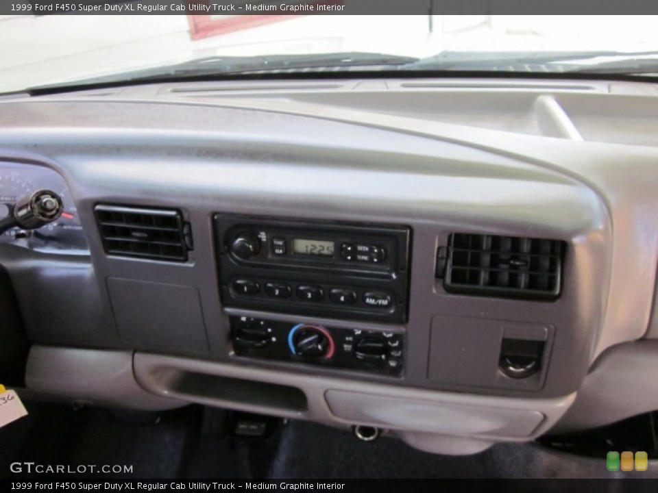 Medium Graphite Interior Controls for the 1999 Ford F450 Super Duty XL Regular Cab Utility Truck #54073683