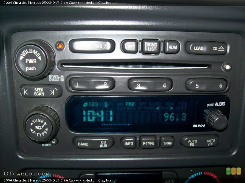 Medium Gray Interior Audio System for the 2004 Chevrolet Silverado 2500HD LT Crew Cab 4x4 #54077172