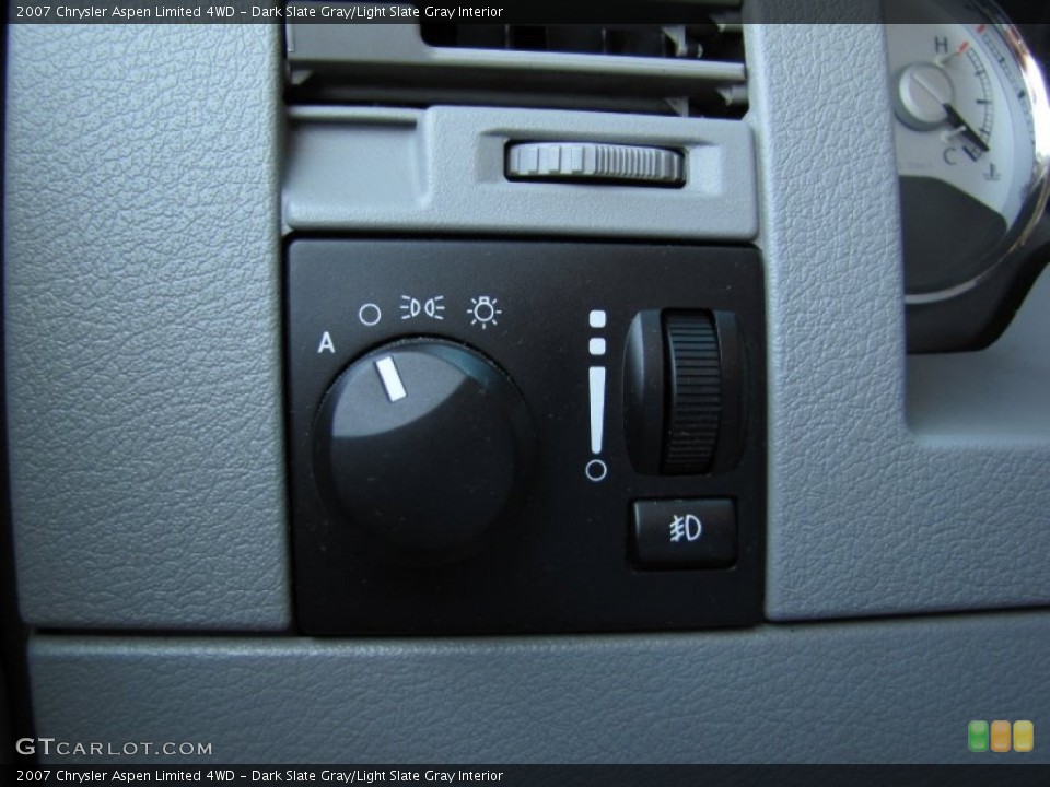 Dark Slate Gray/Light Slate Gray Interior Controls for the 2007 Chrysler Aspen Limited 4WD #54078417