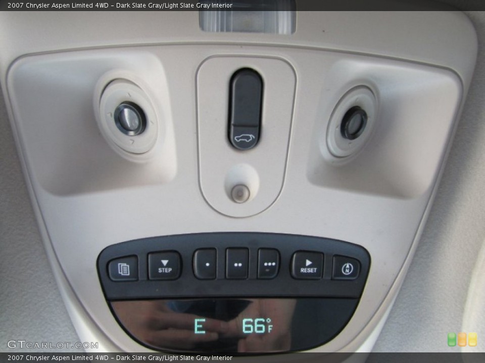 Dark Slate Gray/Light Slate Gray Interior Controls for the 2007 Chrysler Aspen Limited 4WD #54078525