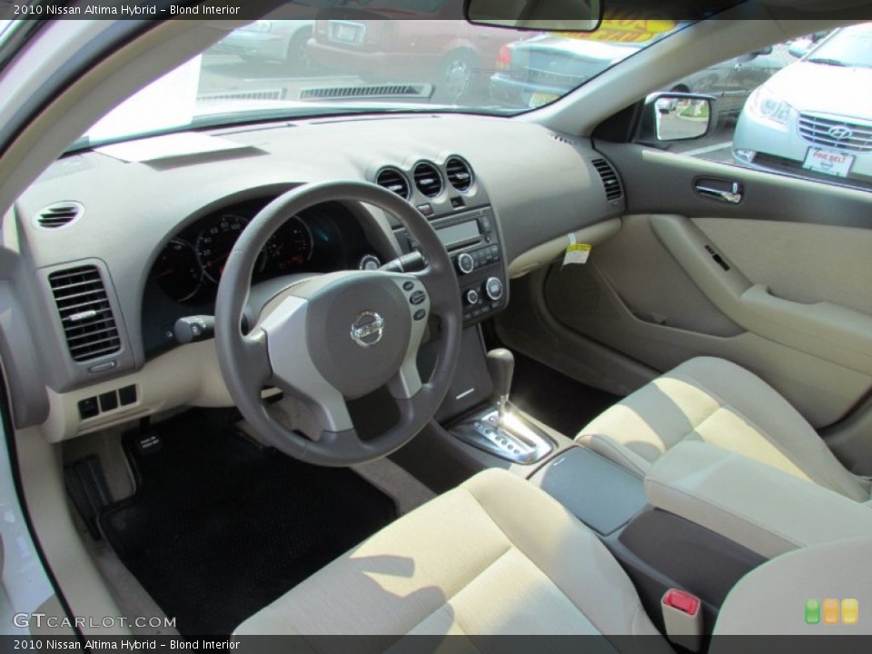 Blond Interior Photo for the 2010 Nissan Altima Hybrid #54079875