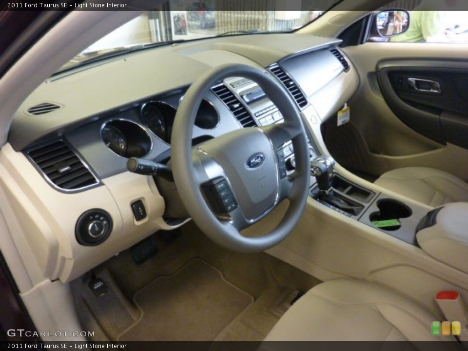 Light Stone Interior Photo for the 2011 Ford Taurus SE #54081168