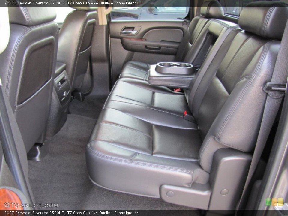 Ebony Interior Photo for the 2007 Chevrolet Silverado 3500HD LTZ Crew Cab 4x4 Dually #54081690