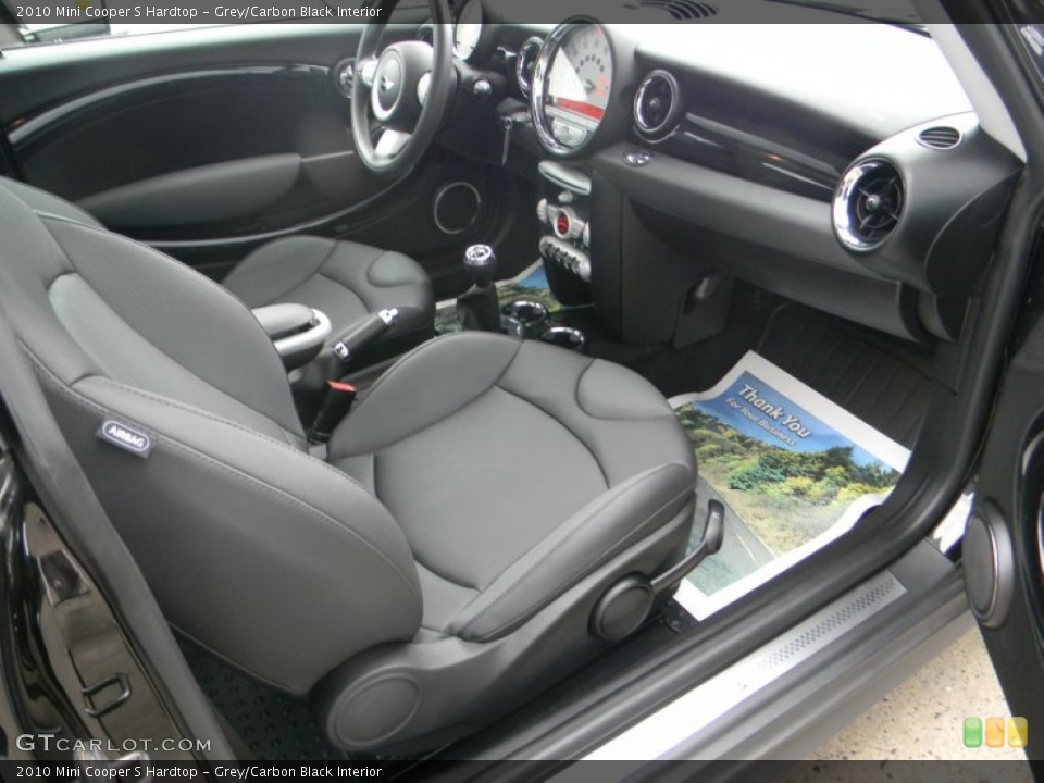 Grey/Carbon Black Interior Photo for the 2010 Mini Cooper S Hardtop #54097590