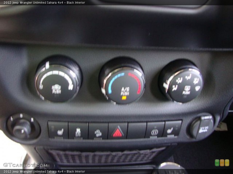 Black Interior Controls for the 2012 Jeep Wrangler Unlimited Sahara 4x4 #54111871