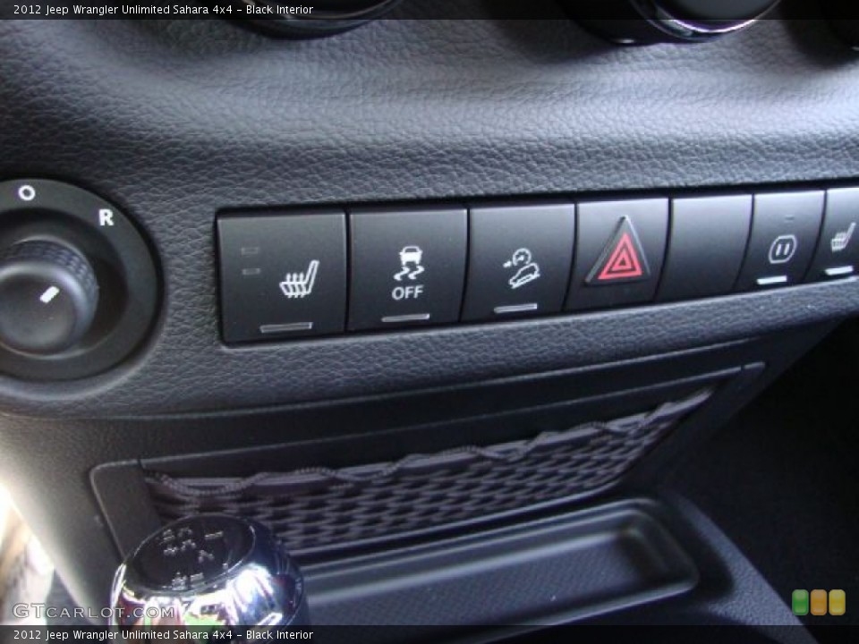 Black Interior Controls for the 2012 Jeep Wrangler Unlimited Sahara 4x4 #54111880