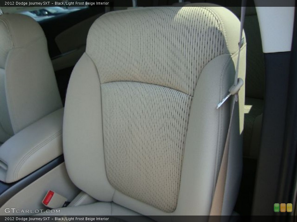 Black/Light Frost Beige Interior Photo for the 2012 Dodge Journey SXT #54114879