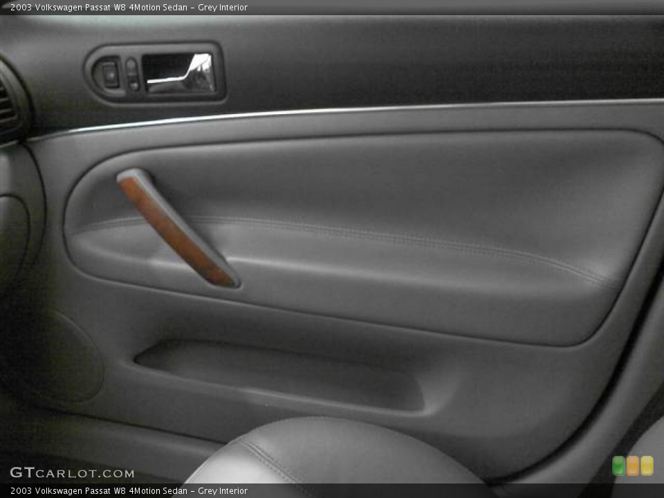 Grey Interior Door Panel for the 2003 Volkswagen Passat W8 4Motion Sedan #54120402