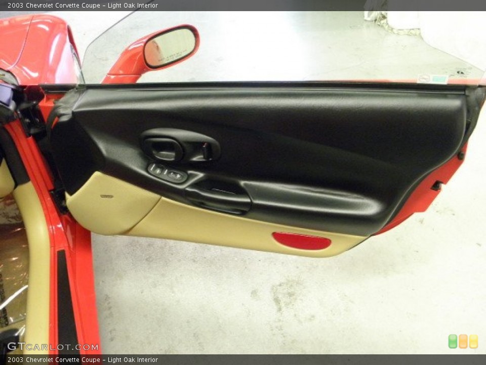 Light Oak Interior Door Panel for the 2003 Chevrolet Corvette Coupe #54131241