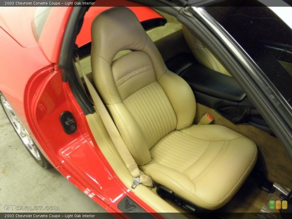 Light Oak Interior Photo for the 2003 Chevrolet Corvette Coupe #54131268