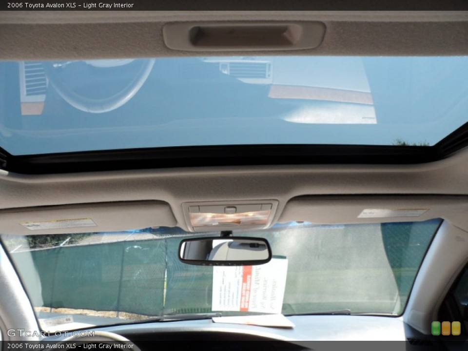 Light Gray Interior Sunroof for the 2006 Toyota Avalon XLS #54139464