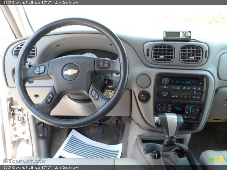 Light Gray Interior Dashboard for the 2005 Chevrolet TrailBlazer EXT LT #54141460