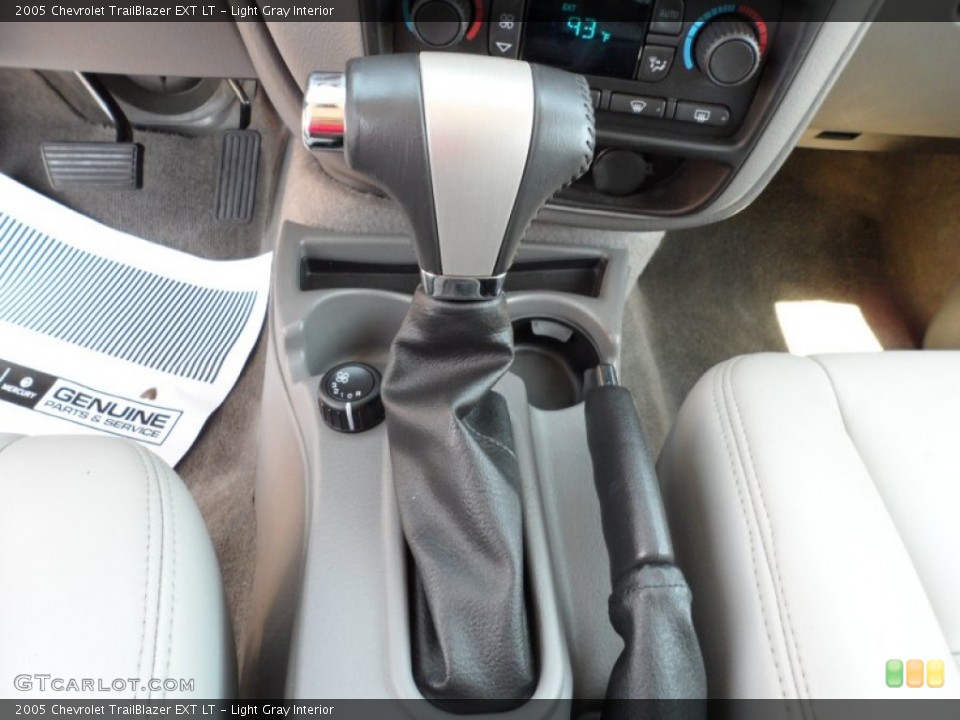 Light Gray Interior Transmission for the 2005 Chevrolet TrailBlazer EXT LT #54141497