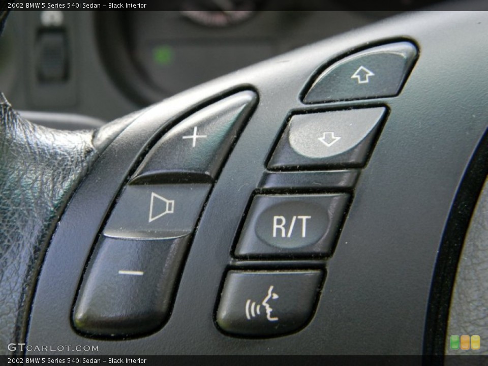 Black Interior Controls for the 2002 BMW 5 Series 540i Sedan #54145413