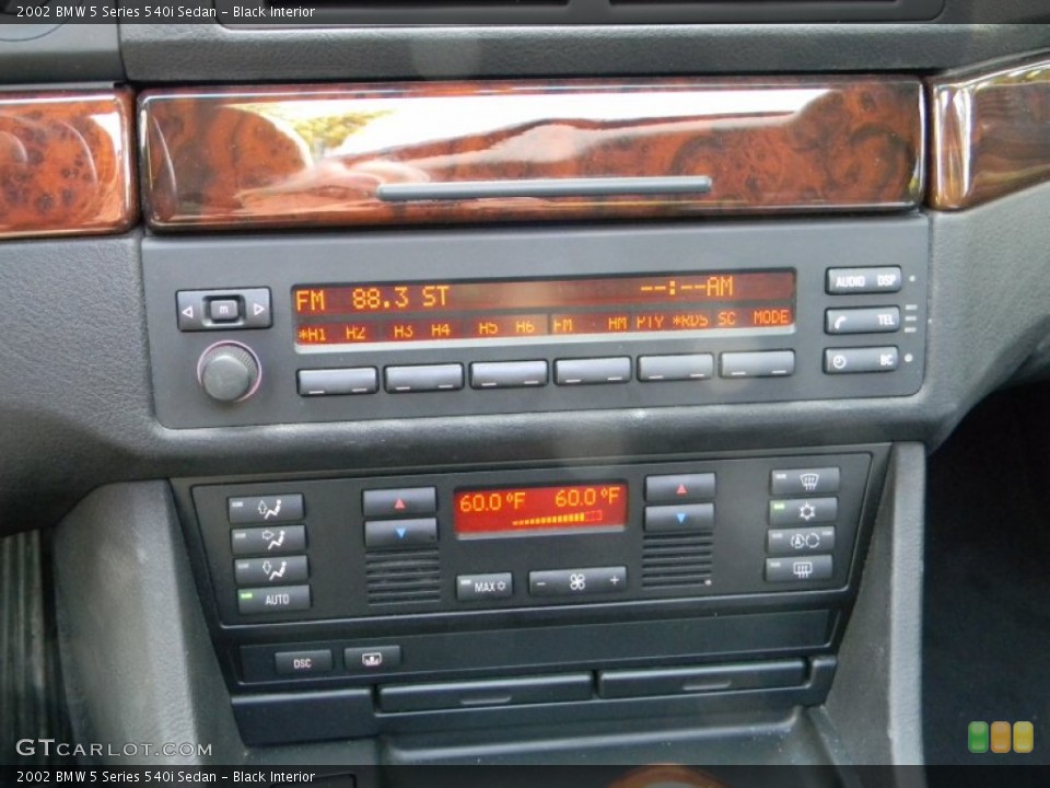 Black Interior Controls for the 2002 BMW 5 Series 540i Sedan #54145443
