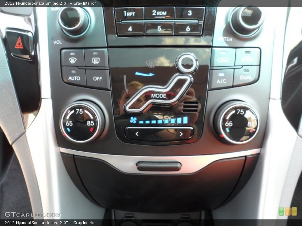 Gray Interior Controls for the 2012 Hyundai Sonata Limited 2.0T #54149223