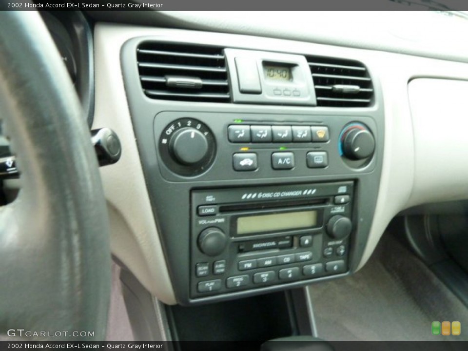 Quartz Gray Interior Controls for the 2002 Honda Accord EX-L Sedan #54156033