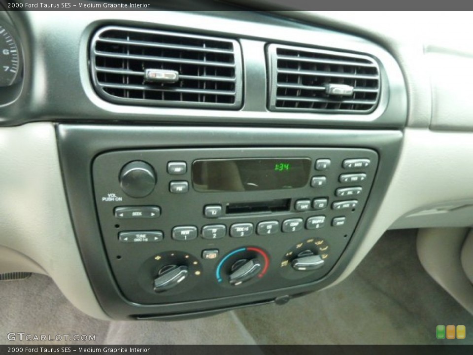 Medium Graphite Interior Controls for the 2000 Ford Taurus SES #54156402