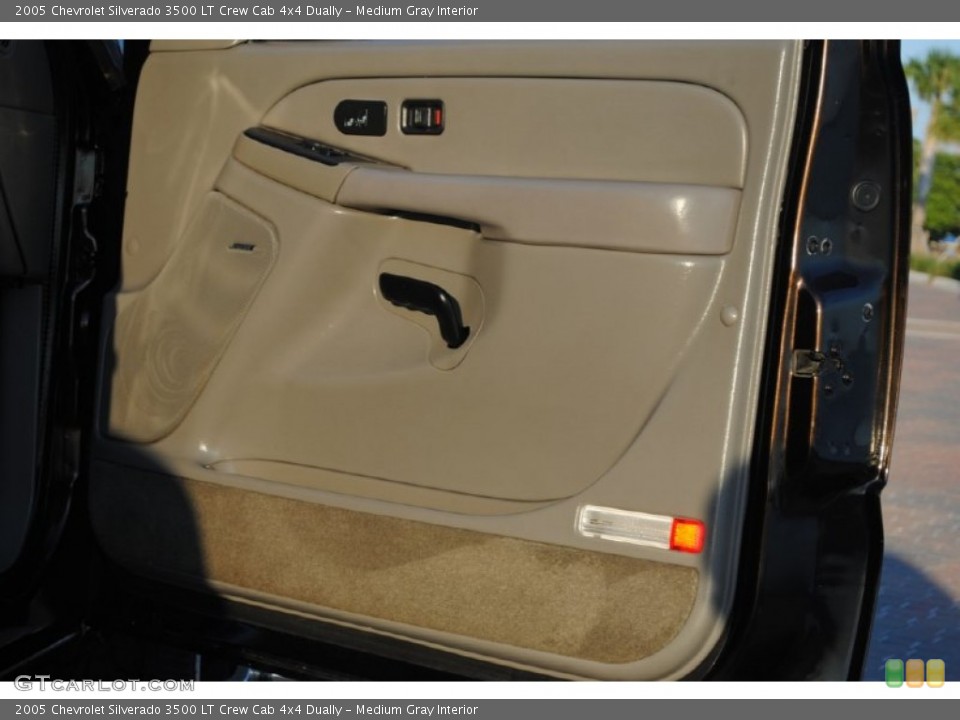 Medium Gray Interior Door Panel for the 2005 Chevrolet Silverado 3500 LT Crew Cab 4x4 Dually #54159069