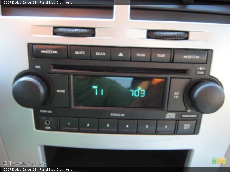 Pastel Slate Gray Interior Audio System for the 2007 Dodge Caliber SE #54160707