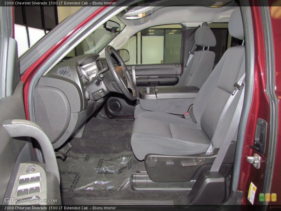 Ebony Interior Photo for the 2009 Chevrolet Silverado 1500 LT Extended Cab #54163239
