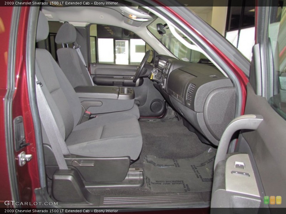 Ebony Interior Photo for the 2009 Chevrolet Silverado 1500 LT Extended Cab #54163281