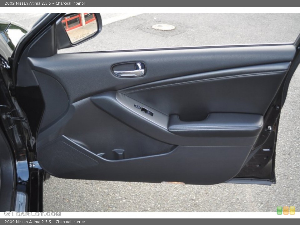 Charcoal Interior Door Panel for the 2009 Nissan Altima 2.5 S #54169437
