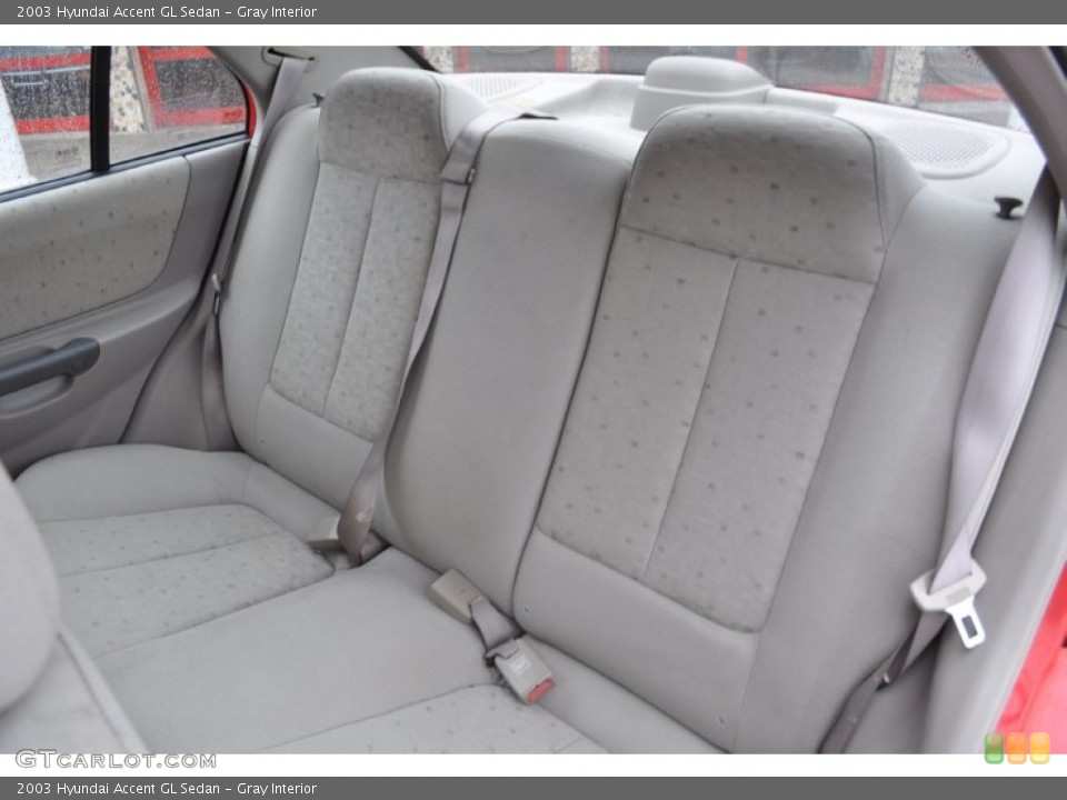Gray Interior Photo for the 2003 Hyundai Accent GL Sedan #54169873