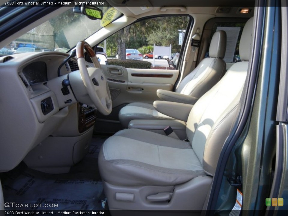 Medium Parchment Interior Photo for the 2003 Ford Windstar Limited #54169936