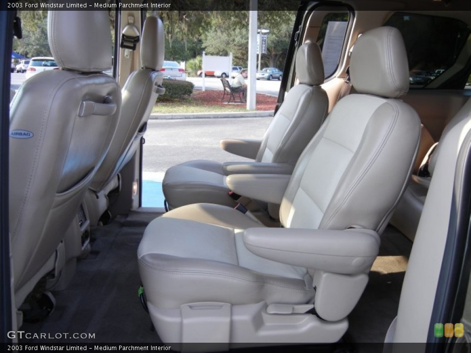 Medium Parchment Interior Photo for the 2003 Ford Windstar Limited #54169984