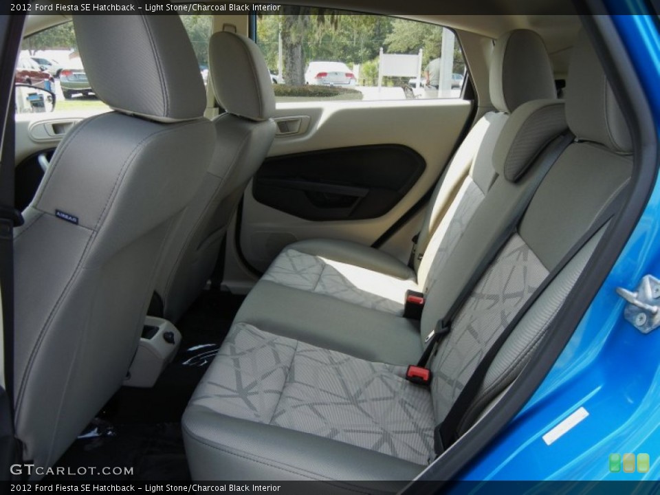 Light Stone/Charcoal Black Interior Photo for the 2012 Ford Fiesta SE Hatchback #54171262